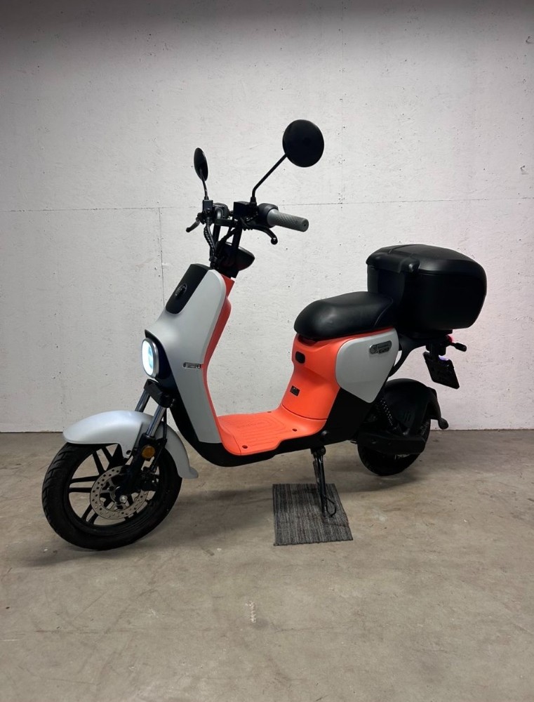 Occasion afbeelding: 1ad0ce0d-a450-40a1-a7ed-4884d7382f22-1.jpg