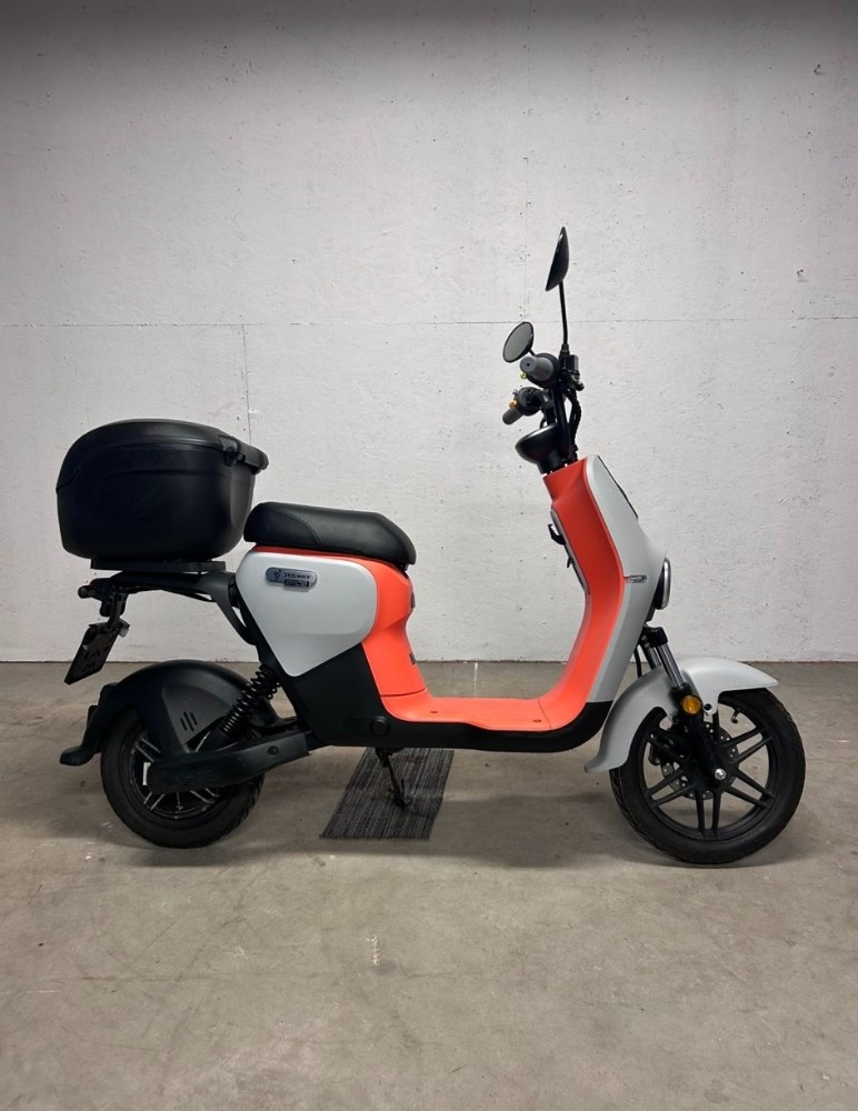 Occasion afbeelding: abe4eb11-4037-4878-8bb2-989915a2b15c.jpg